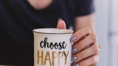 35 Best Side Hustles for Women and Moms to Make Extra Money in 2024