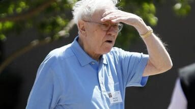 Buffett's Berkshire posts record profit, quarterly results also rise By Reuters