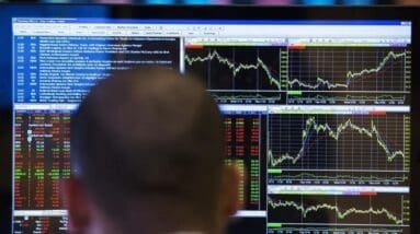 Earnings call: Eagle Point Income reports strong Q4 performance