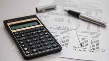 Tax Season is Here: What Small Businesses Need to Know About W-2s and 1099s