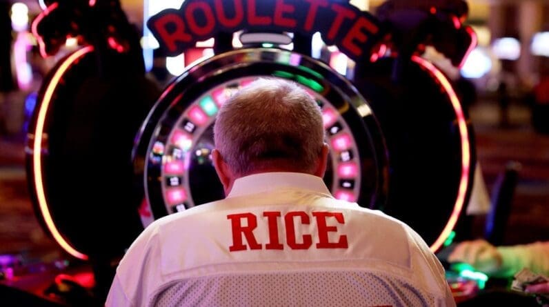 Viva Las Vegas: commercial casinos revealed record-setting revenues of $66.5 billion