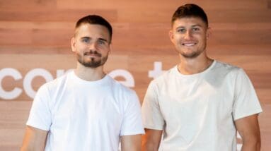 Hismile co-founders
