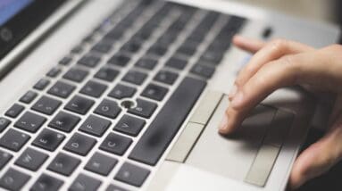 Viral video helps laid-off marketer land interviews