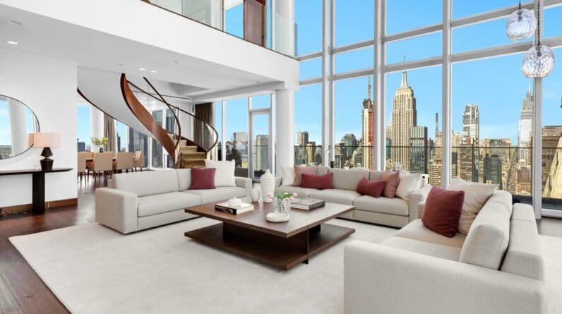 Why billionaire Rupert Murdoch can’t sell his Manhattan penthouse