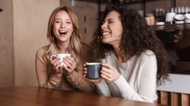 7 behaviors of people who maintain strong friendships despite having different priorities in life