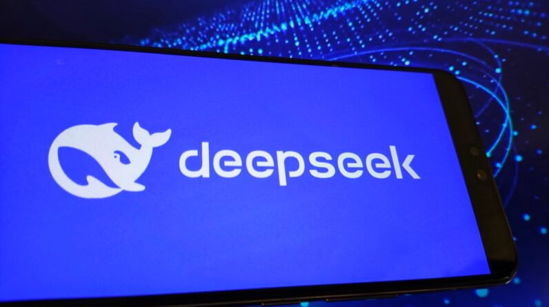 DeepSeek logo